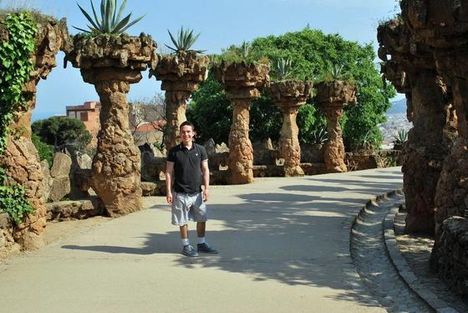 4839389-Parc_Guell-Barcelona