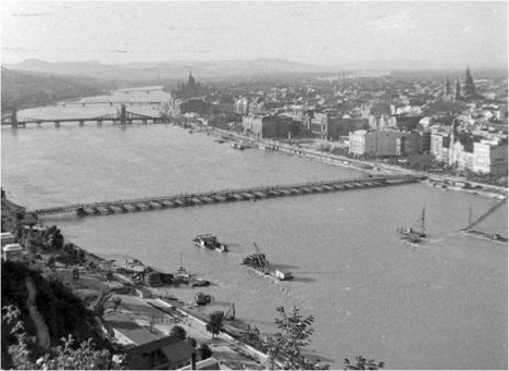 1948 - Pontonhíd a Dunán