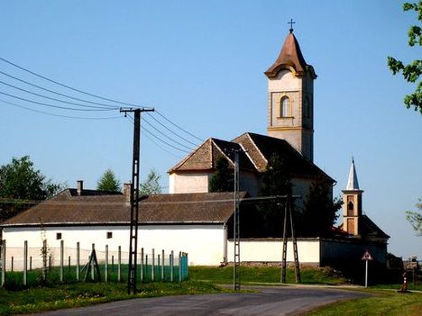 Barbacsi templom és temető-kápolna