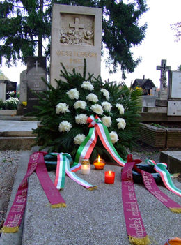 Weszterom Imre sírja a lébényi katolikus temetőben