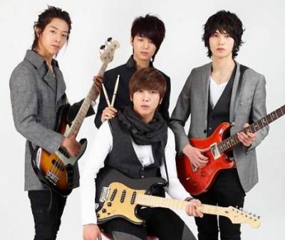 CNBLUE (4)