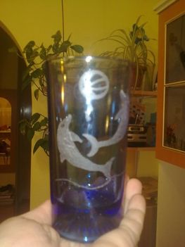 Delfines pohár