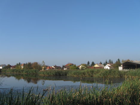 2010. Szabadidőpark, tó