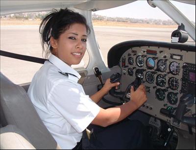 női pilóta