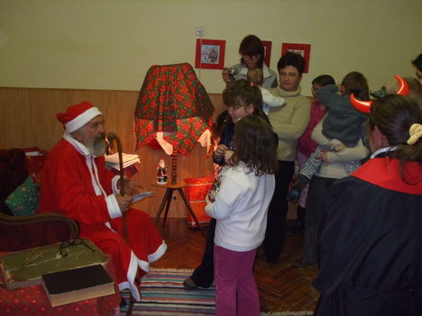 Mikulásház 2010.      23