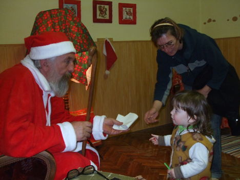 Mikulásház 2010.     . 28