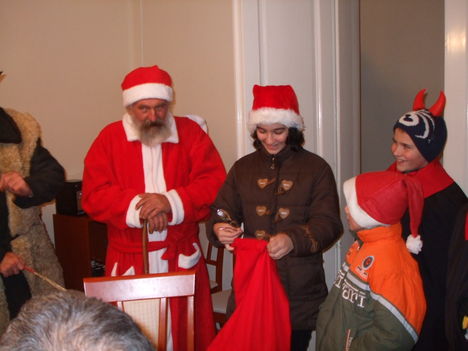 Mikulásház 2010.     . 42