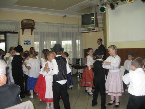 2010. okt. 5., a tánccsoport szereplése