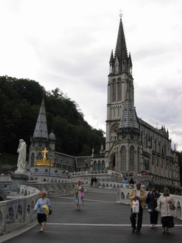 Lourdes-i templom