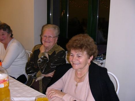 Nyugdíjasklub Szilveszter 2010 003
