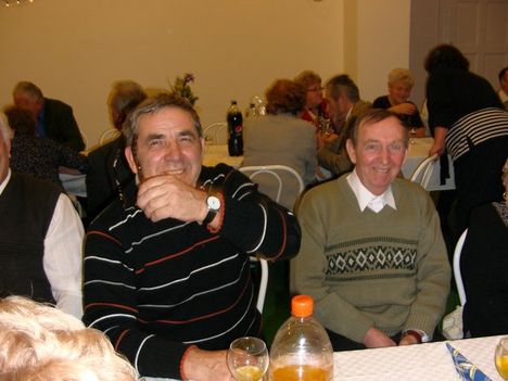 Nyugdíjasklub Szilveszter 2010 008