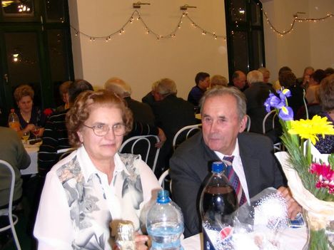 Nyugdíjasklub Szilveszter 2010 052