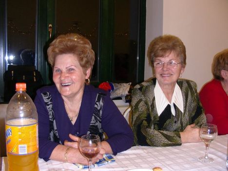 Nyugdíjasklub Szilveszter 2010 064