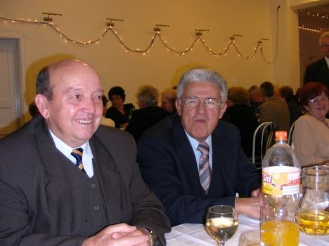 Nyugdíjasklub Szilveszter 2010 066
