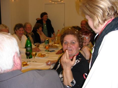 Nyugdíjasklub Szilveszter 2010 076