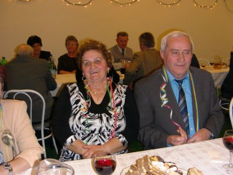Nyugdíjasklub Szilveszter 2010 090