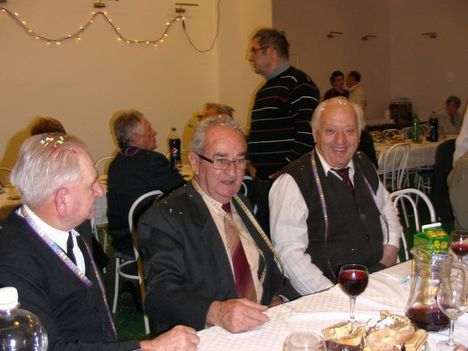 Nyugdíjasklub Szilveszter 2010 093