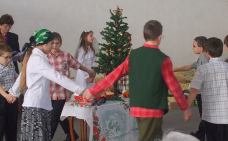 Iskolai karácsonyi ünnepség 2010. 11