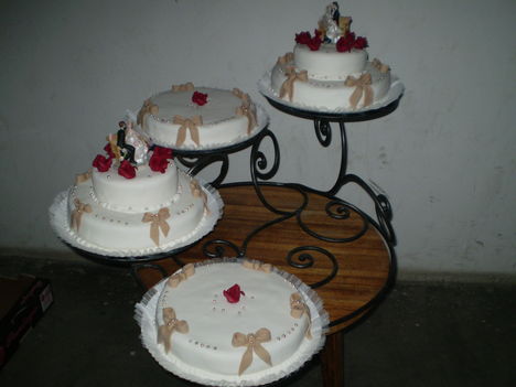 2011 06 masnis esküvői torta