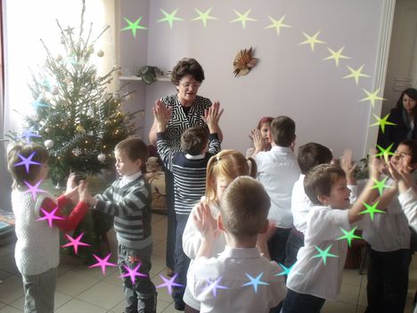 Idősek karácsonya az ovodásokkal. 2