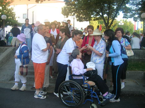 Medj.-ÎNAINTEA PLECĂRII ÎN Marșul Păcii