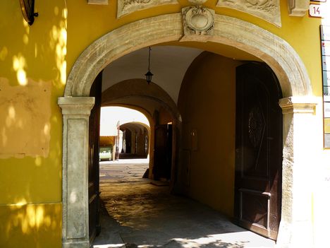 P1610573aa