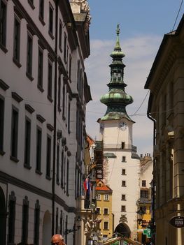P1610696aa