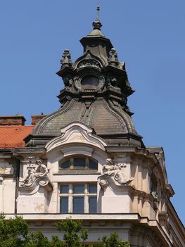 P1610734aa