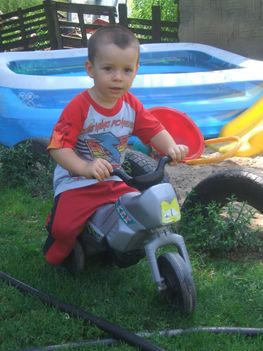 2011.08