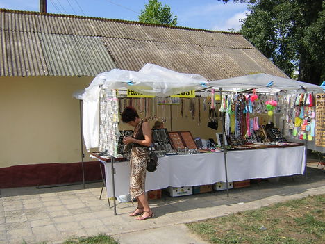 marimama-nézelődik.