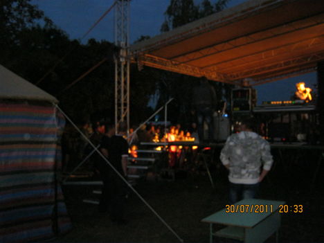 Házibuli 007