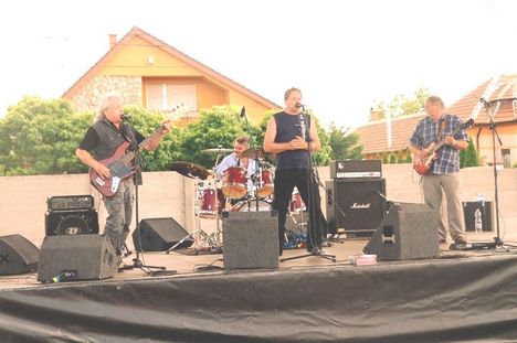 Ünnepségen a Have-Rock játszott