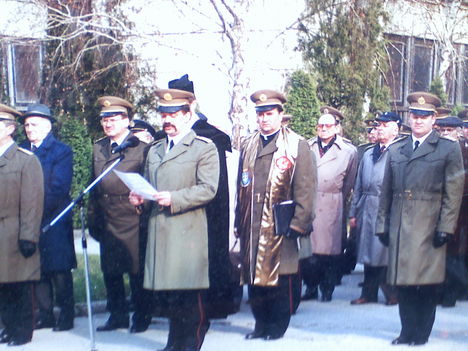 Bolyai én vagyok a mikrofonnál