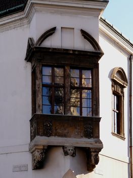 P1690759ac