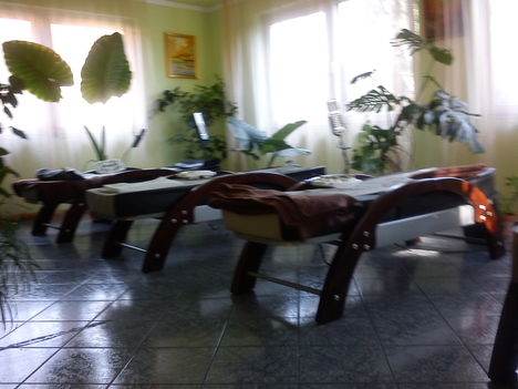 Anyaképei 074