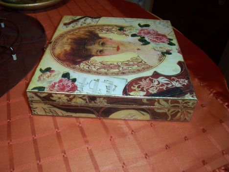 decoupage fadoboz