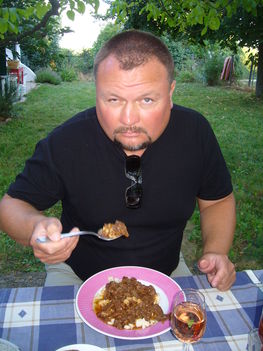 2011   JULIUS  KERTIPARTI BARÁTAINKNÁL 036