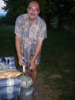 2011   JULIUS  KERTIPARTI BARÁTAINKNÁL 046