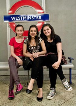 _IGP2437_web