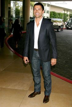 Mark Consuelos 3