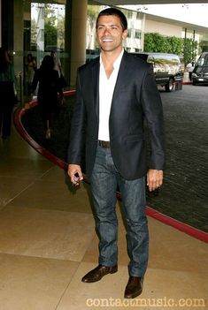 Mark Consuelos 5