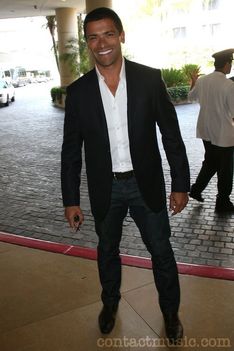 Mark Consuelos 6