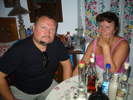 2011   JULIUS  KERTIPARTI BARÁTAINKNÁL 025