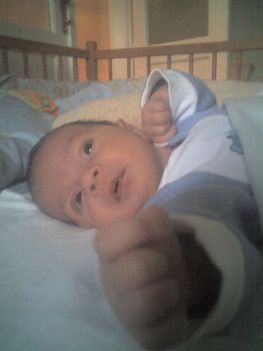 Kéthónapos kis unokám Zsoltika