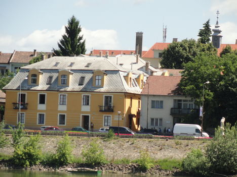 Váv