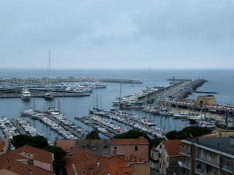 Imperia 186