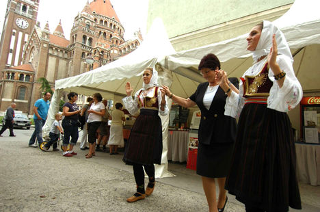Burek és tánc-Szeged