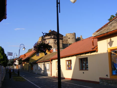 fülek2
