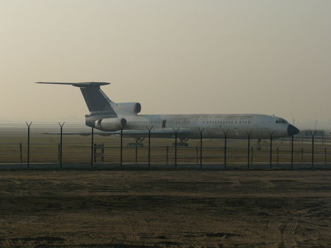 Tu-154  3