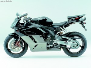 honda-cbr-04